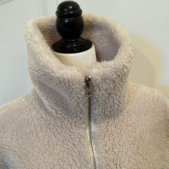 Aritzia Wilfred Free Teddy Jacket size XXS - Picture 9 of 16